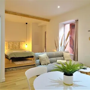 Sublime Cocon Pour 2 Aux Portes De La Place Nationale - Proximite Immediate Toutes Commodites Et Sites D'interets Appartement